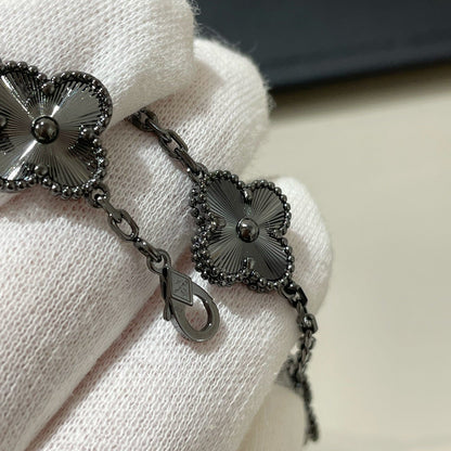 [Basjewels]CLOVER 5 MOTIF BLACK BRACELET