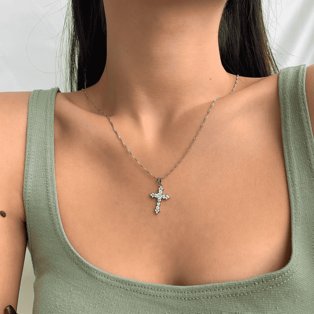 [BASLOVE]Delicate Cross Shape Necklace