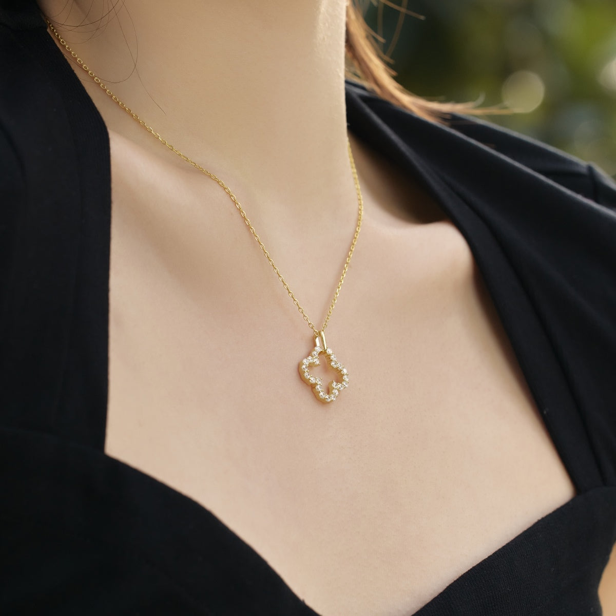 [BASLOVE]Four-Leaf Clover Hollow Design Exquisite Necklace