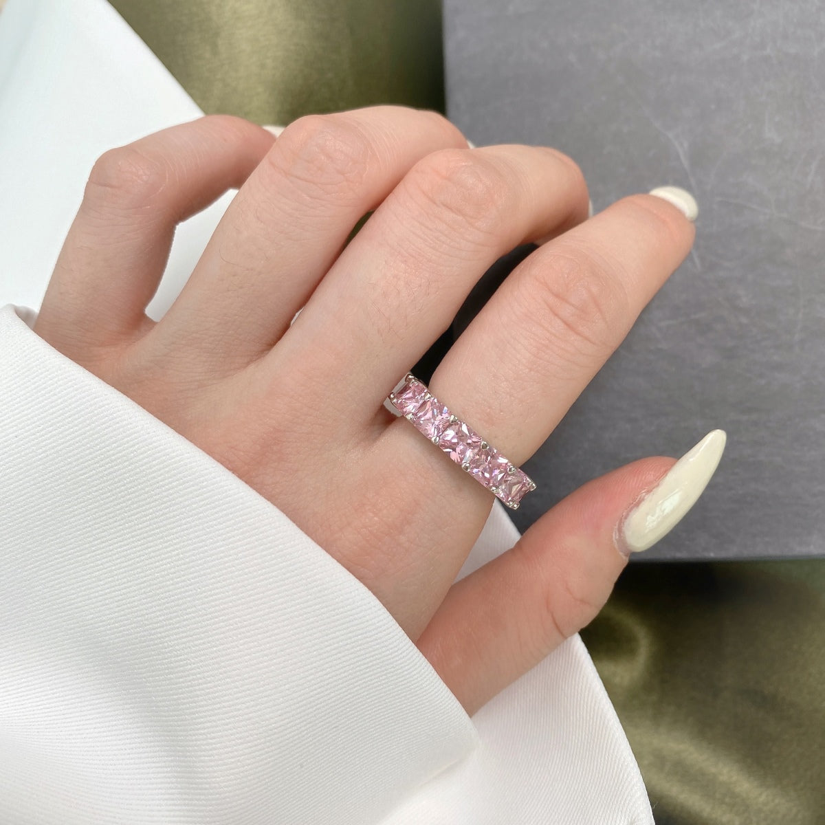 [BASLOVE]Elegant Princess Cut Tennis Ring