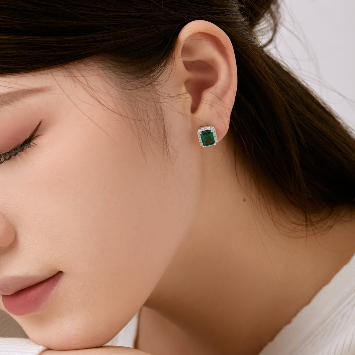 [BASLOVE]Luxurious Dainty Emerald Cut Banquet Earrings