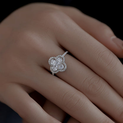 [BASLOVE]Luxurious Eternity Flower Shape Banquet Ring