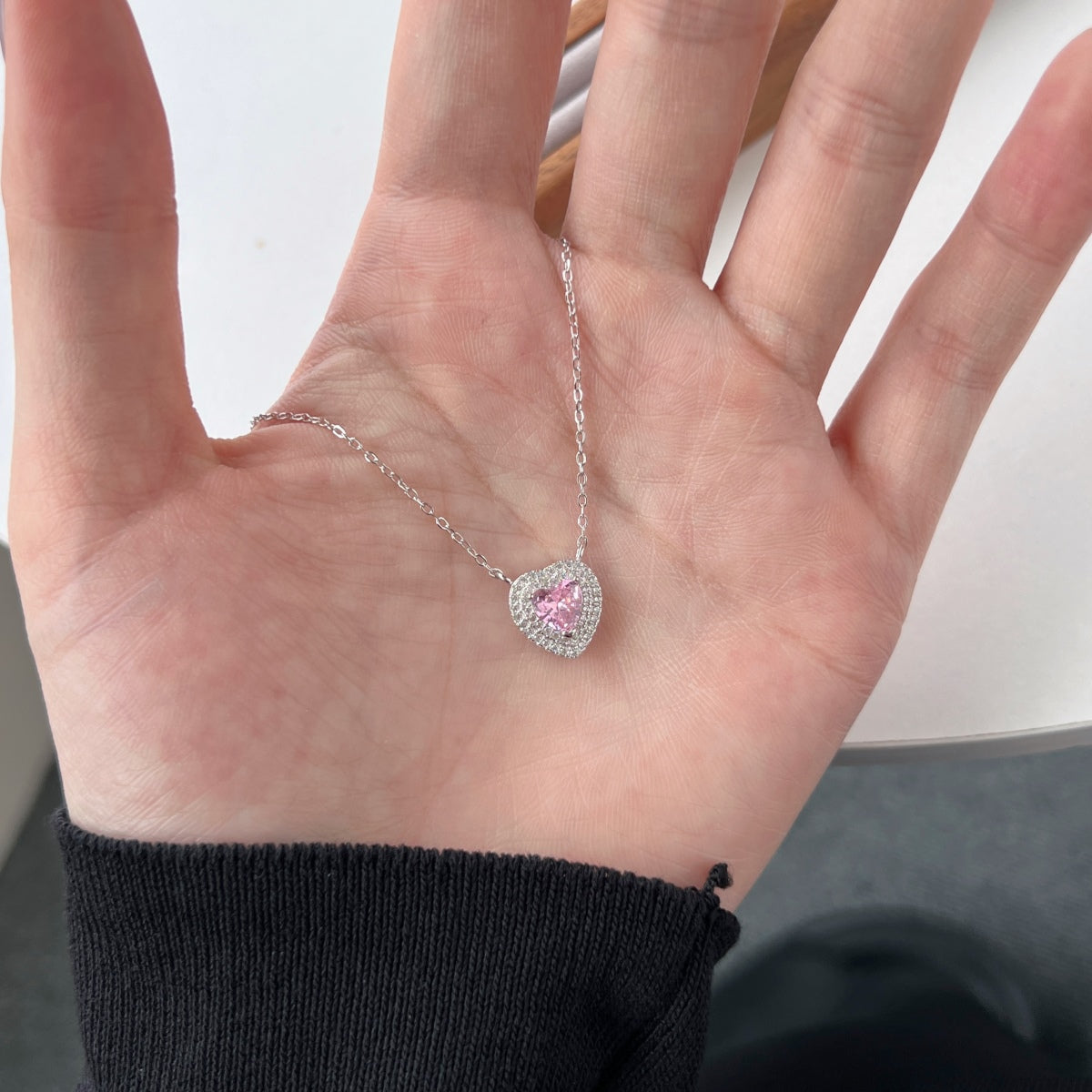 [BASLOVE]Exquisite Heart Shape Necklace