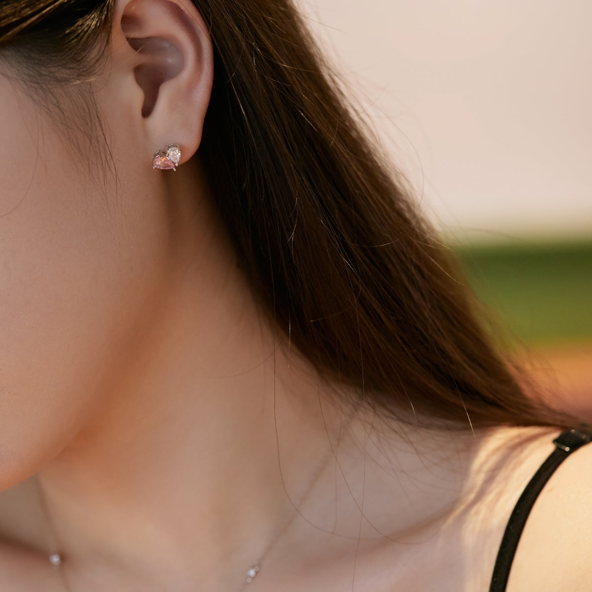 [BASLOVE]Dazzling Elegant Heart Cut Lover Earrings