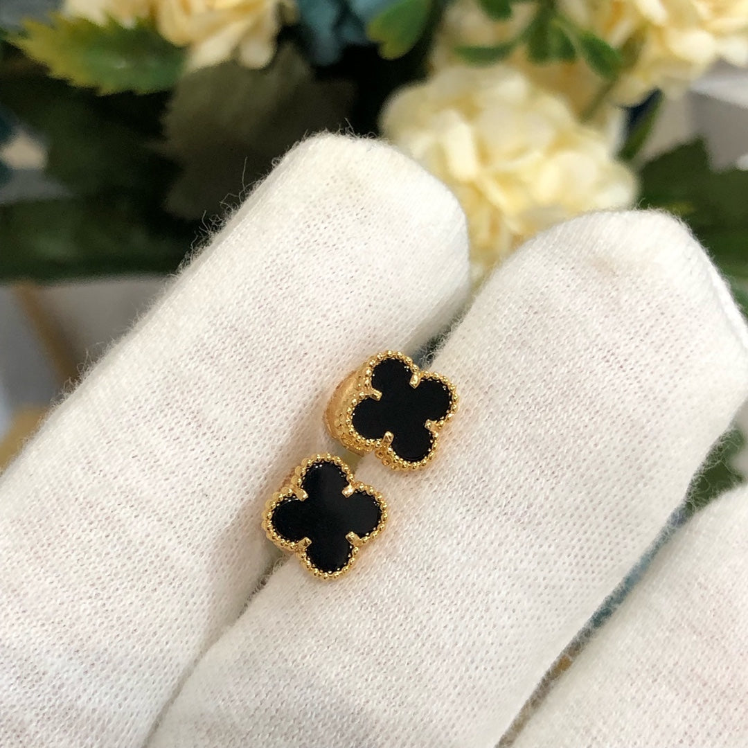 [Basjewels]CLOVER MINI GOLD EARRINGS