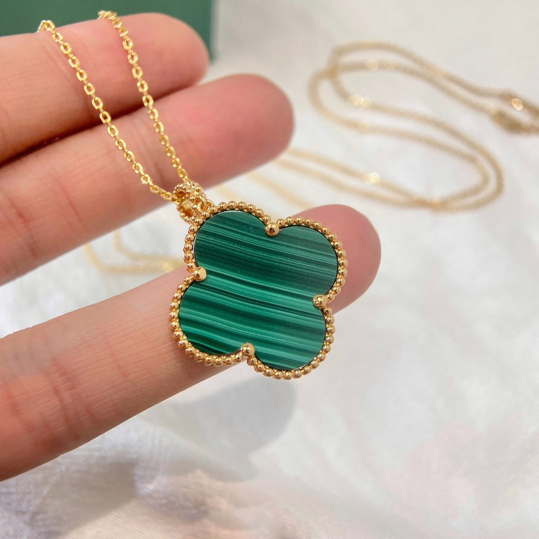 [Basjewels]CLOVER 25MM MALACHITE GOLD NECKLACE