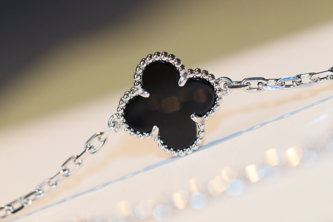 [Basjewels]CLOVER 20 MOTIFS ONYX DIAMOND SILVER