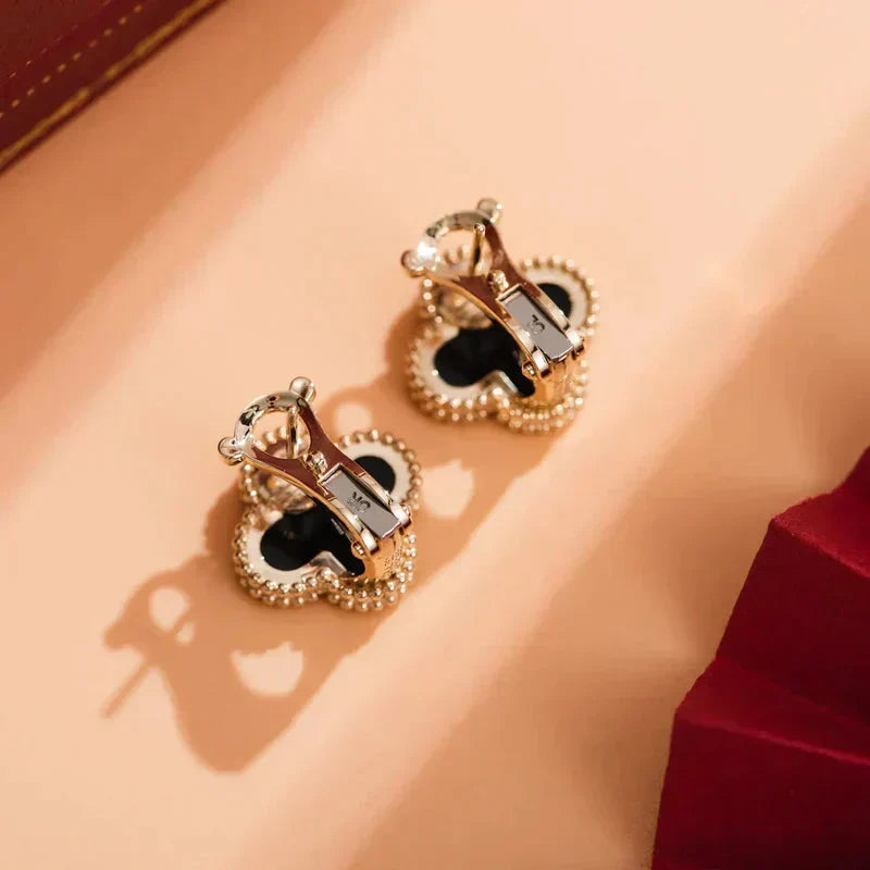 [Basjewels]CLOVER MEDIUM 1 MOTIFS  ONYX STUD EARRINGS