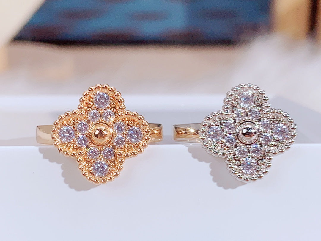 [Basjewels]CLOVER DIAMOND RING