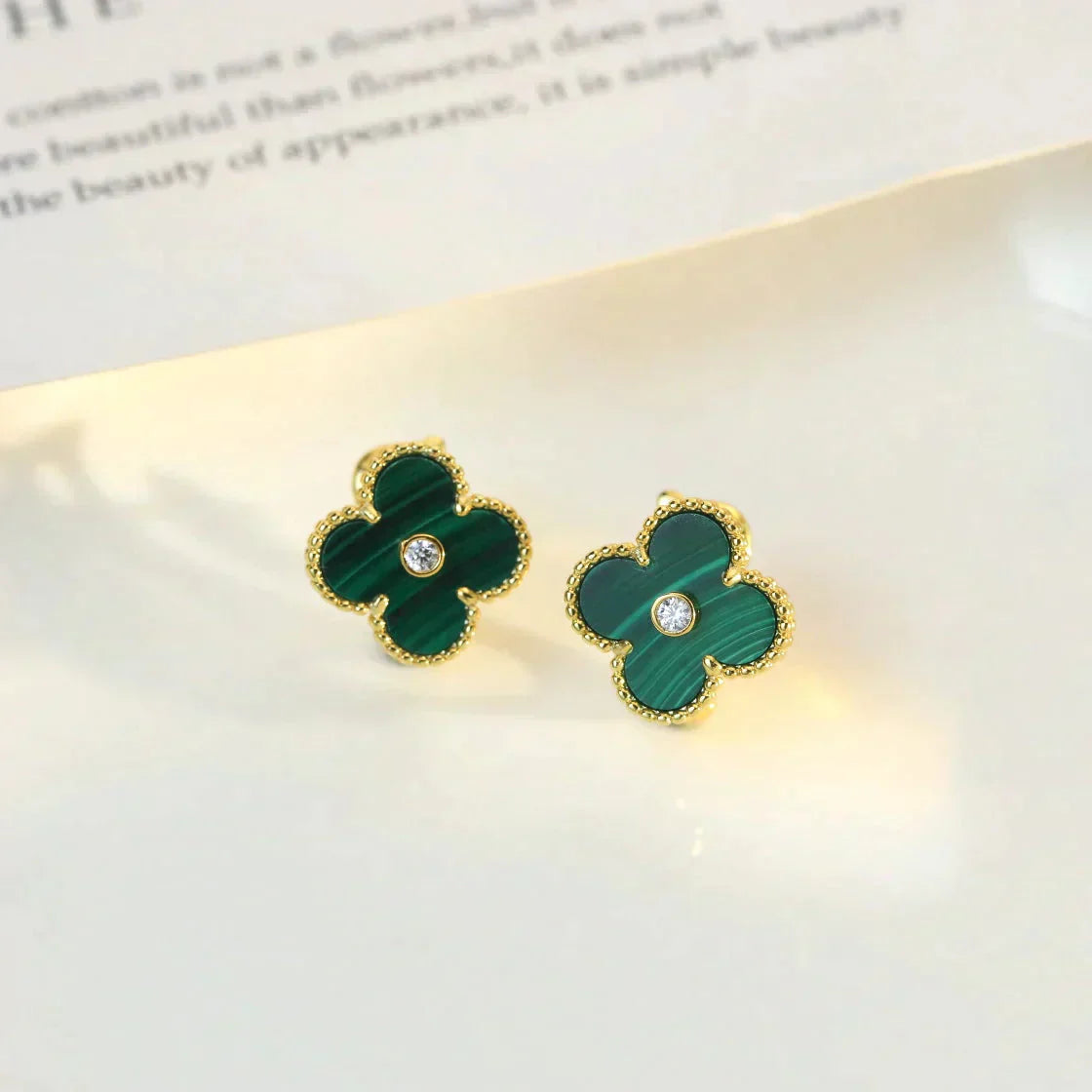 [Basjewels]CLOVER MEDIUM 1 MOTIFS MALACHITE DIAMOND EARRINGS