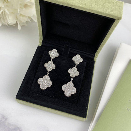 [Basjewels]CLOVER 3 MOTIF DIAMOND SILVER DROP EARRINGS