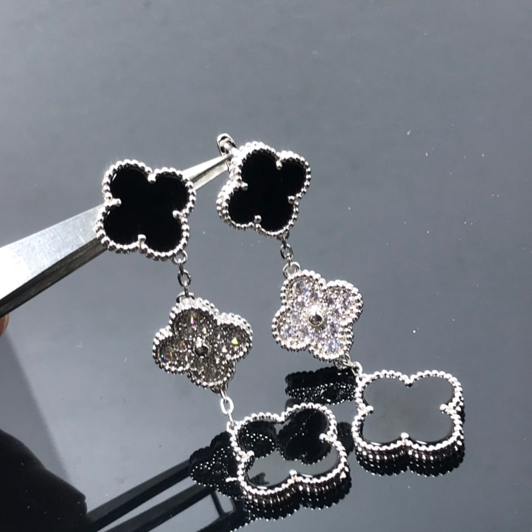 [Basjewels]CLOVER 3 MOTIF DIAMOND ONYX SILVER EARRINGS