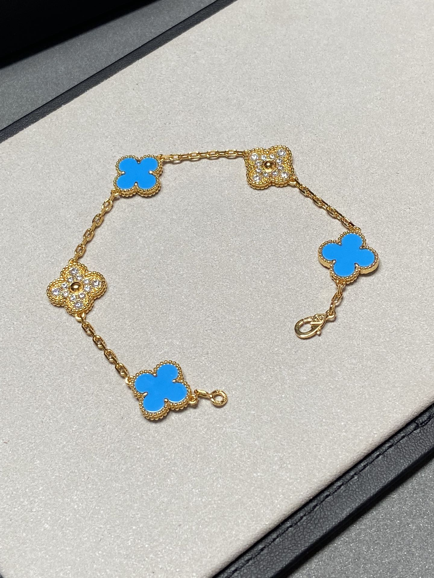 [Basjewels]CLOVER 5 MOTIF BLUE CHALCEDONY DIAMOND GOLD BRACELET