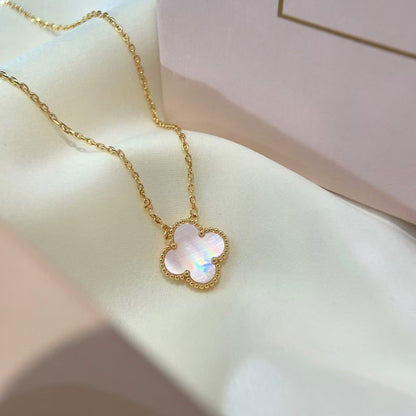 [Basjewels]CLOVER 15MM PINK MOTHER-OF-PEARL SINGLE FLOWER NECKLACE