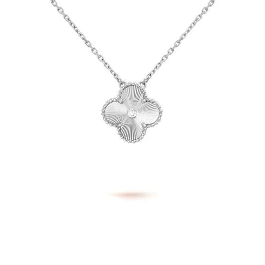 [Basjewels]CLOVER  15MM DIAMOND LASER NECKLACE SILVER