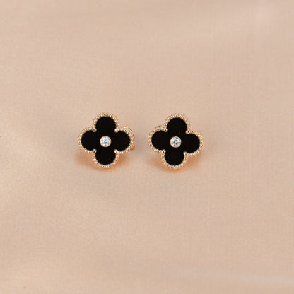 [Basjewels]CLOVER MEDIUM 1 MOTIFS ONYX DIAMOND EARRINGS