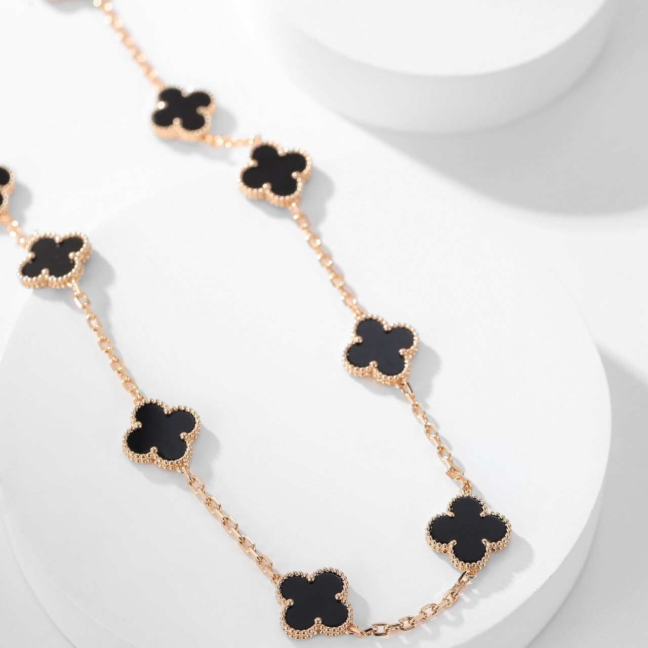 [Basjewels]CLOVER 10 MOTIFS ONYX NECKLACE