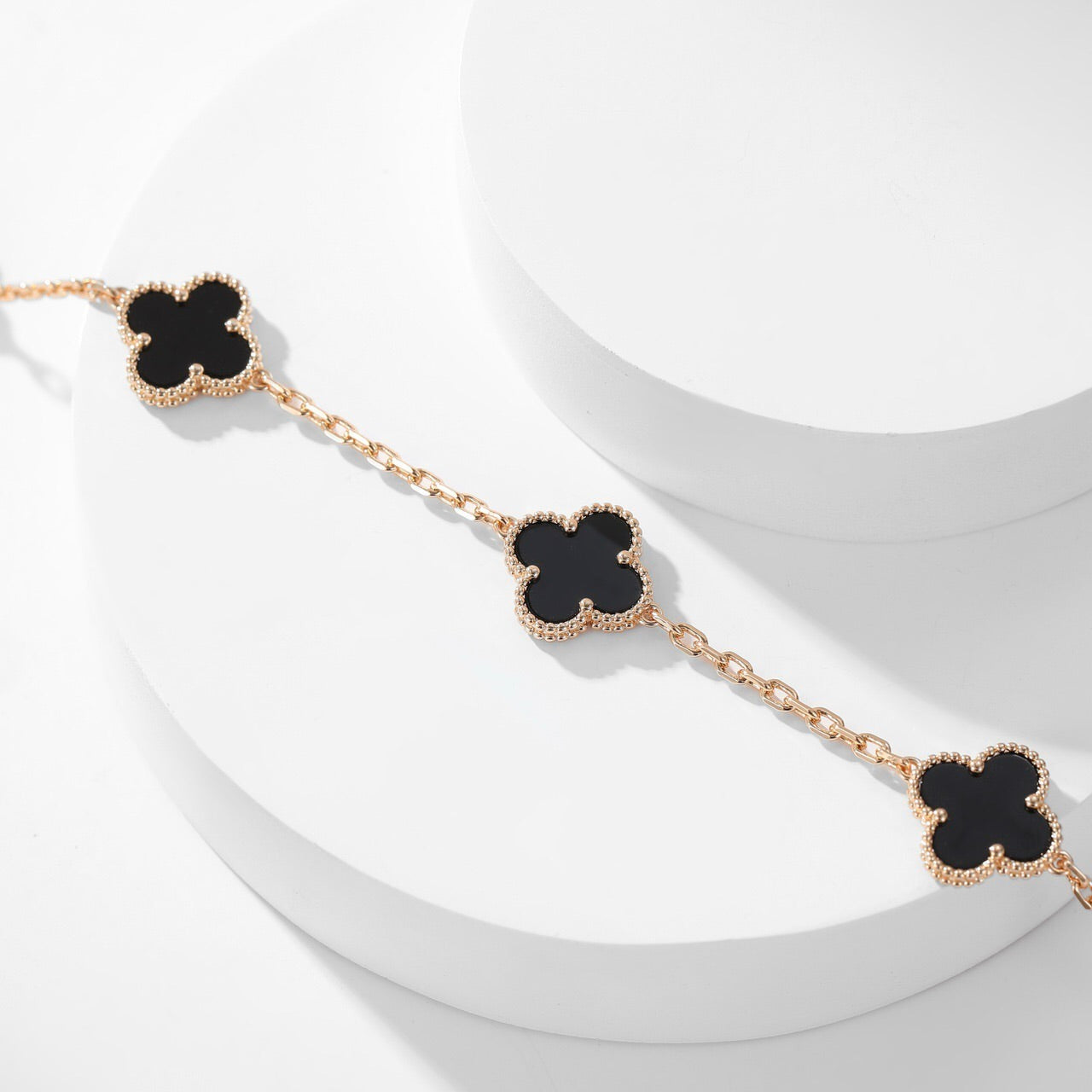 [Basjewels]CLOVER 10 MOTIFS ONYX NECKLACE