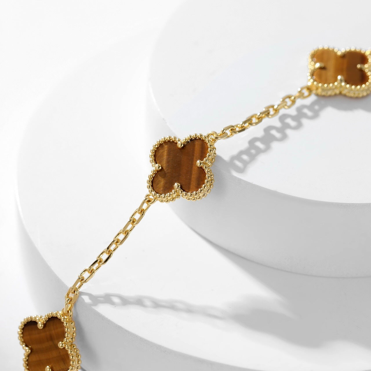 [Basjewels]CLOVER 10 MOTIFS TIGER EYE NECKLACE