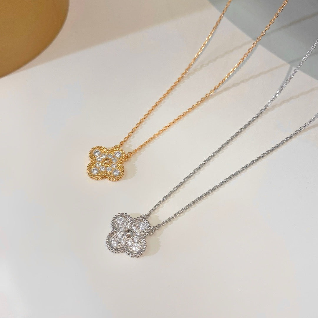 [Basjewels]CLOVER 15MM DIAMOND SINGLE FLOWER NECKLACE