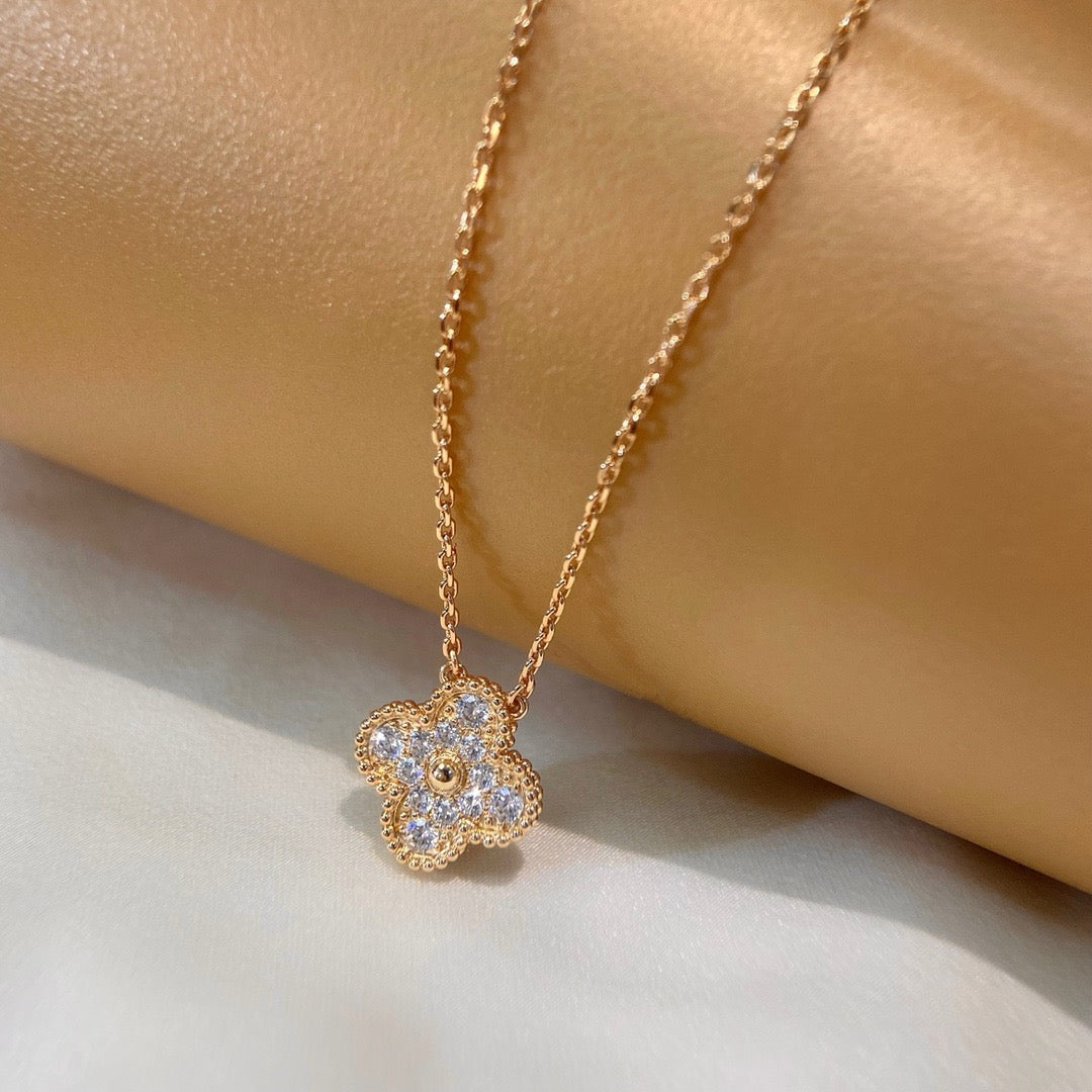 [Basjewels]CLOVER 15MM DIAMOND SINGLE FLOWER NECKLACE