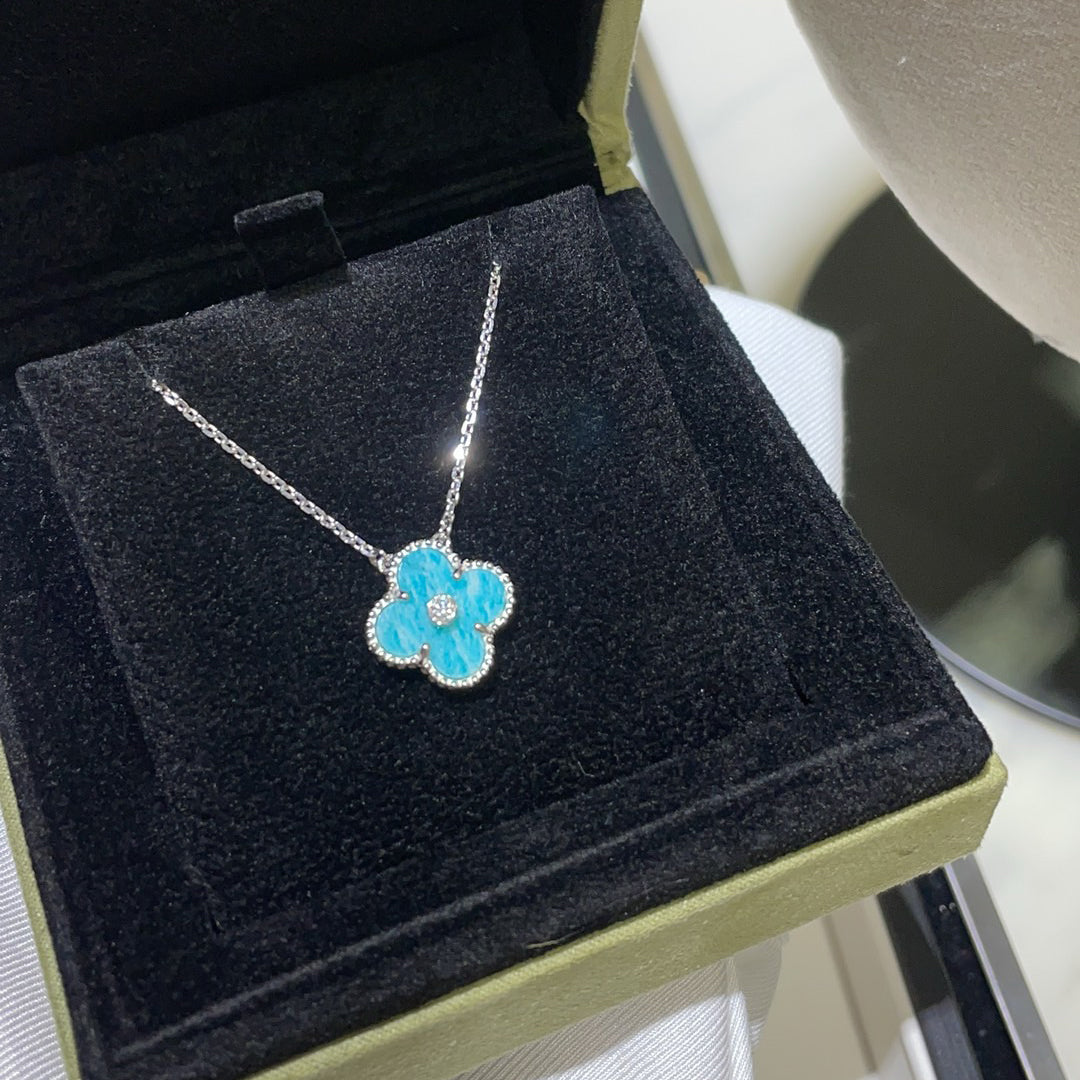 [Basjewels]CLOVER 15MM DIAMOND SVRES PORCELAIN  NECKLACE SILVER