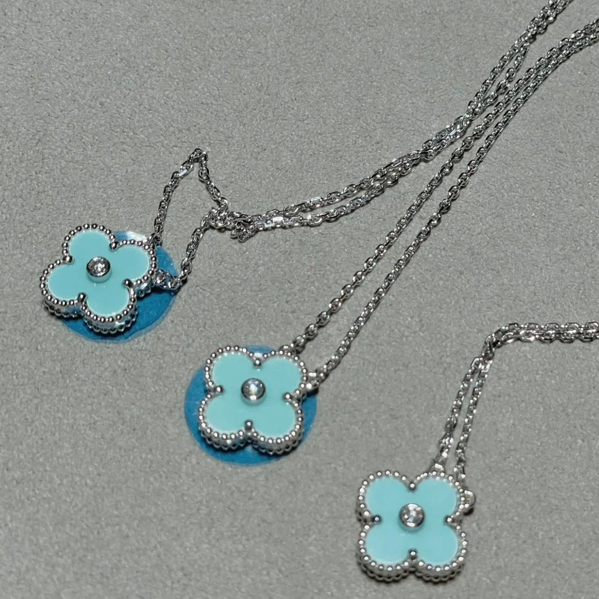 [Basjewels]CLOVER 1 DIAMOND LIGHT BLUE SILVER NECKLACE