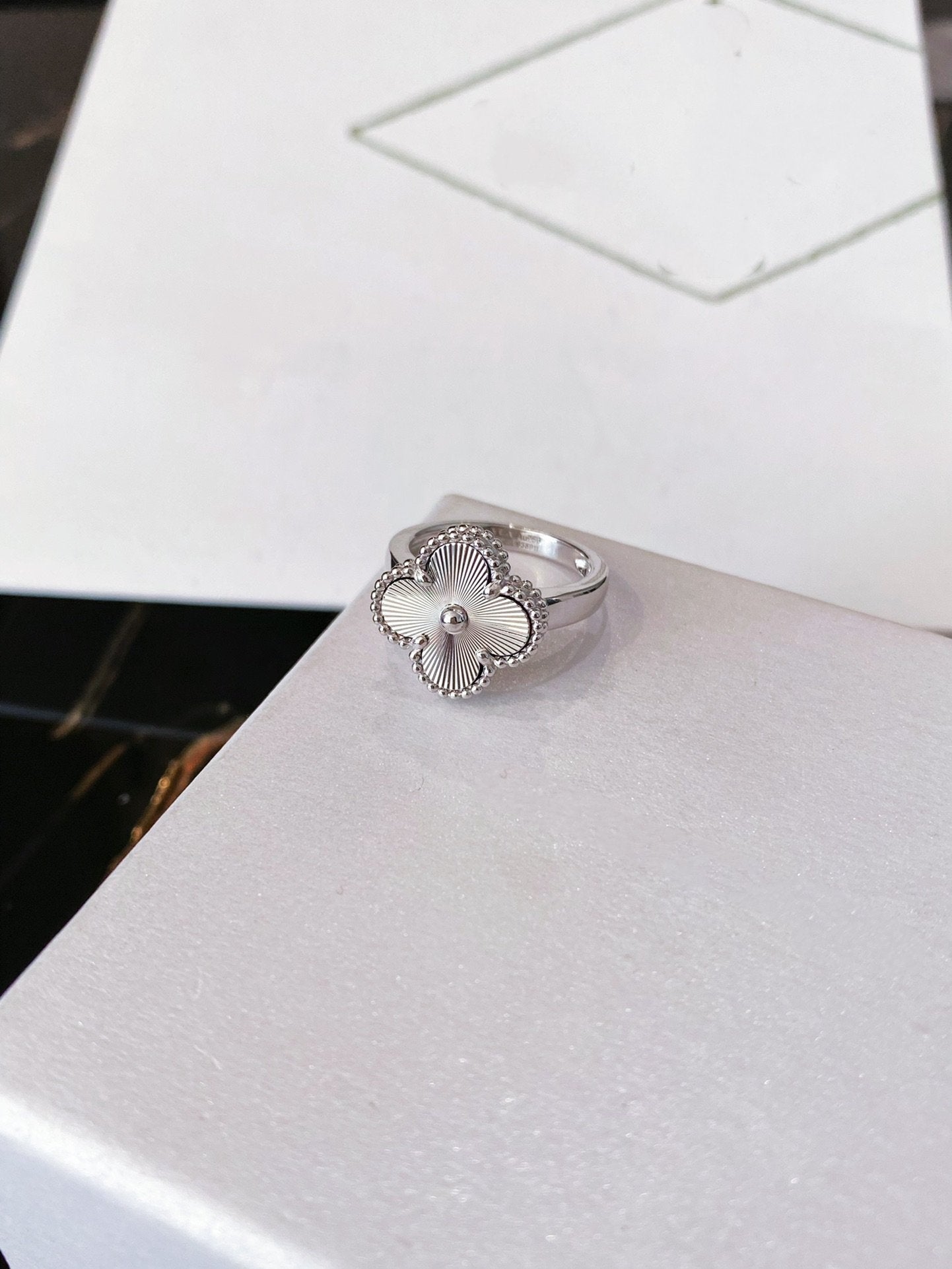 [Basjewels]CLOVER SILVER RING