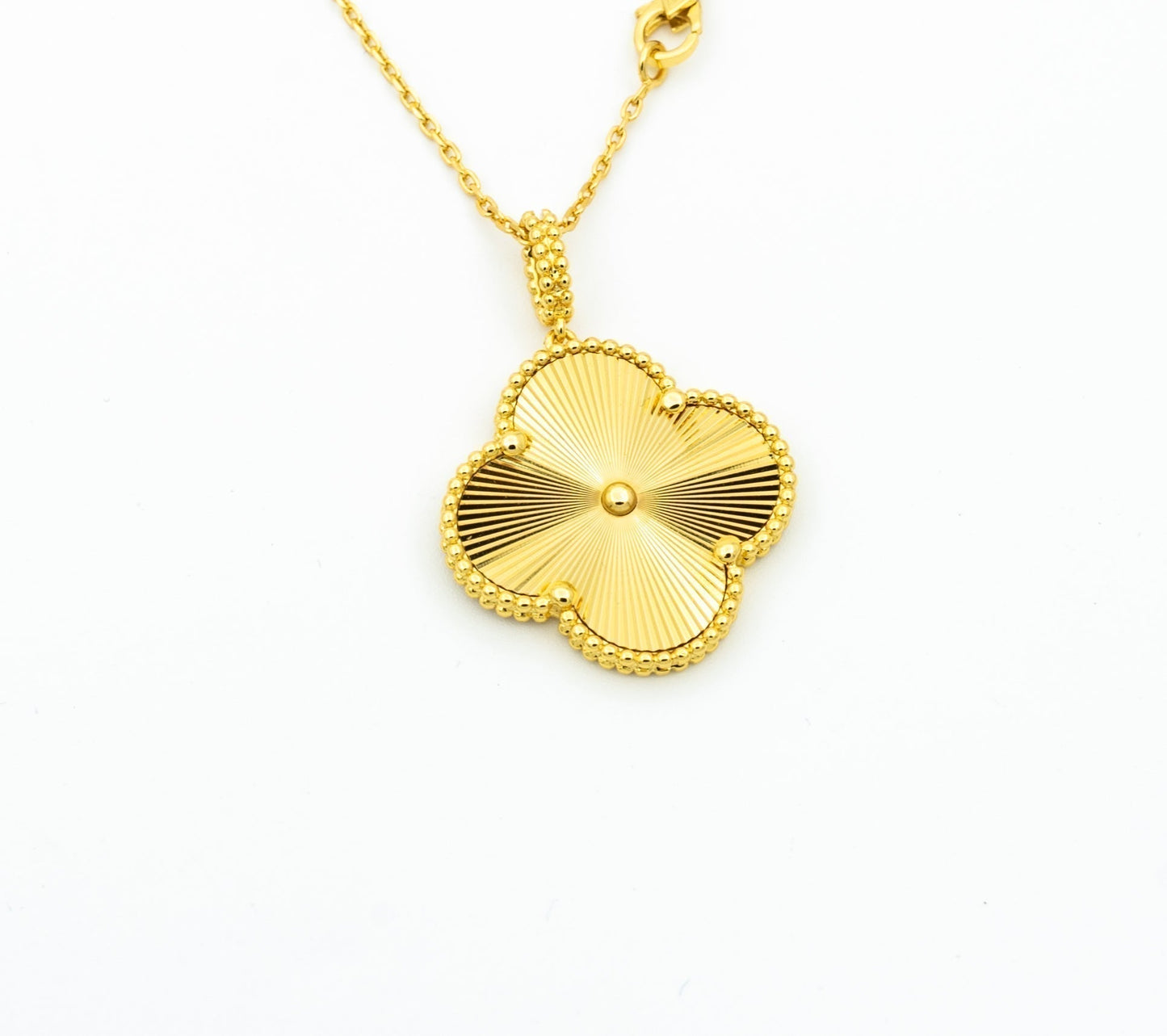 [Basjewels]CLOVER 25MM PEDANT NECKLACE GOLD