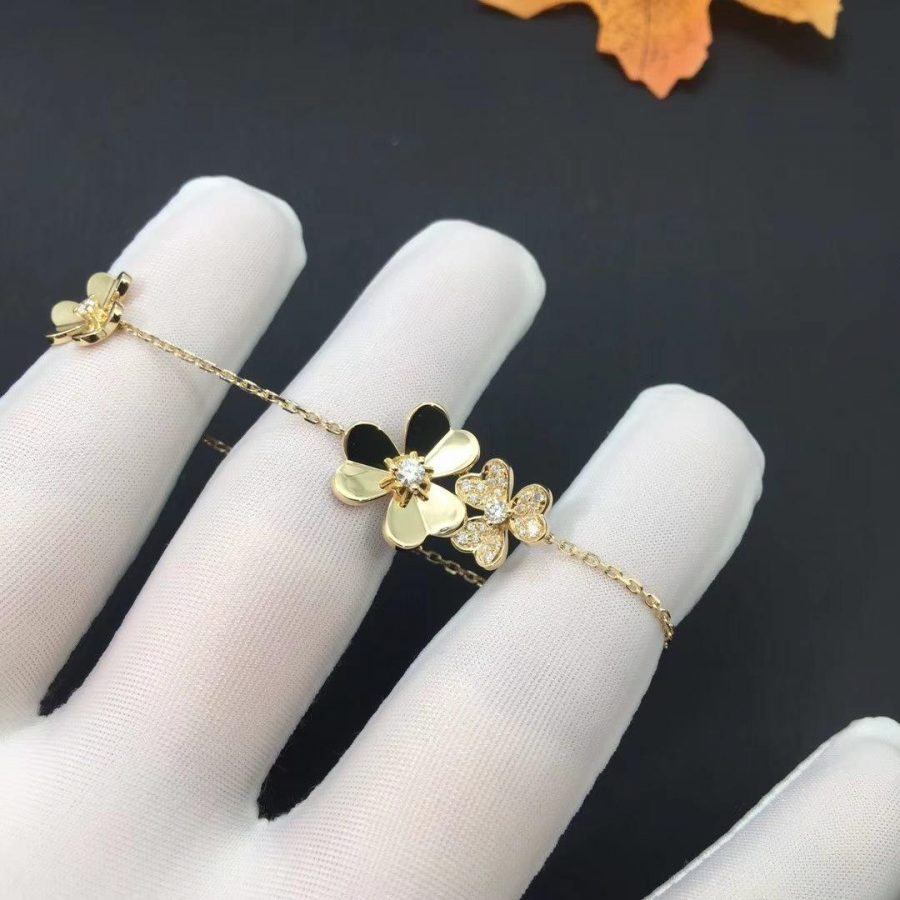 [Basjewels]FRIVOLE GOLD 5 FLOWERS BRACELET