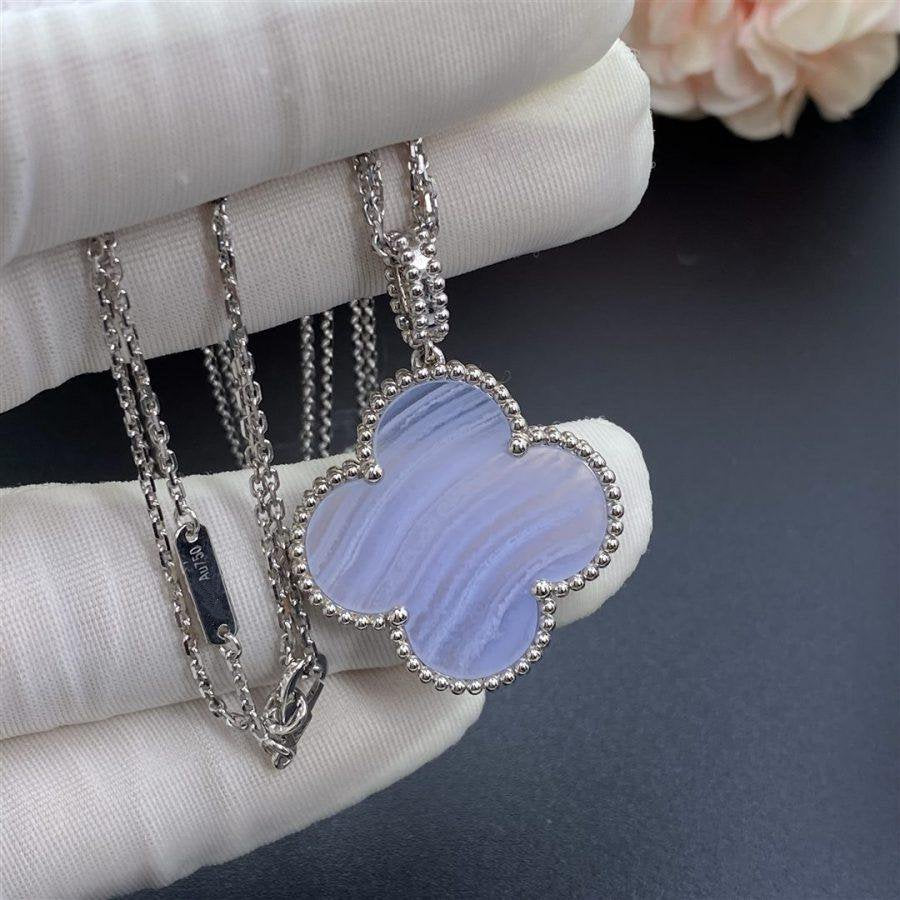 [Basjewels]CLOVER SILVER CHALCEDONY BIG CLOVER NECKLACE