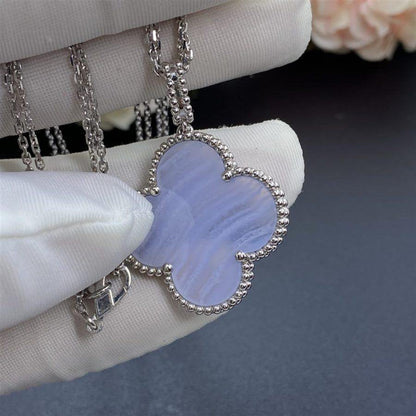 [Basjewels]CLOVER SILVER CHALCEDONY BIG CLOVER NECKLACE