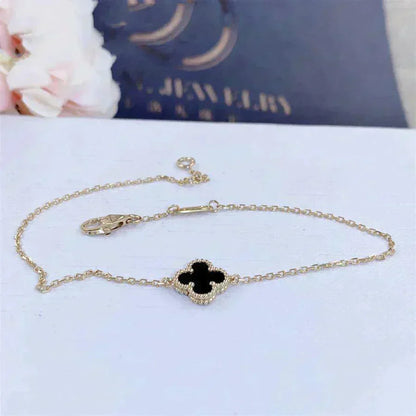 [Basjewels]CLOVER ONYX SINGLE FLOWER BRACELET